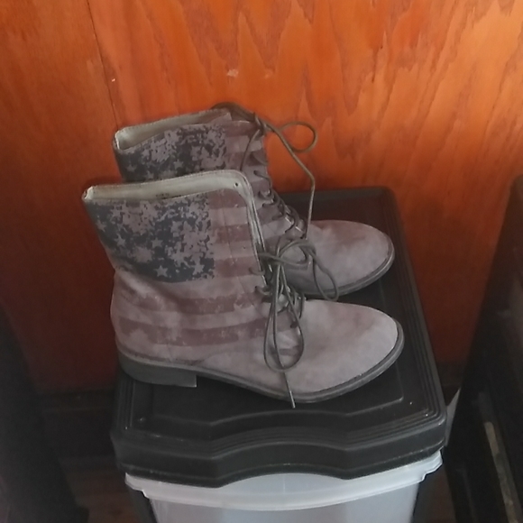 Women boots - Picture 4 of 6